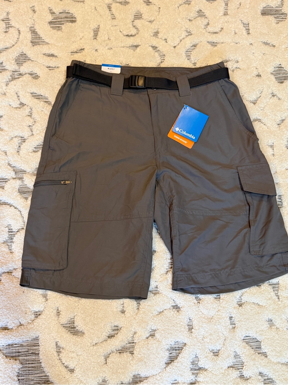 New NWT Columbia Men's Gray Cargo Kestrel Trail Shorts size 30 10” inseam